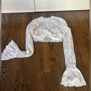 Commense White  Lace Long Sleeve Cropped Top